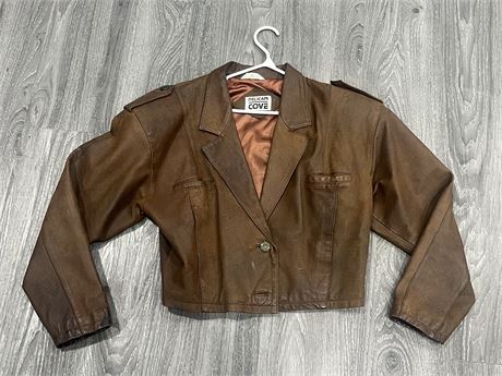 PELICAN COVE LEATHER JACKET (SIZE M)