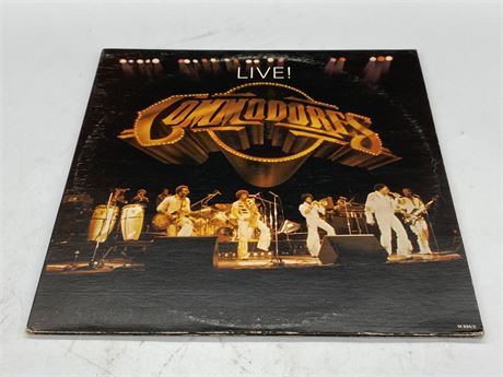 COMMODORES - GATEFOLD - VG (Slightly scratched)