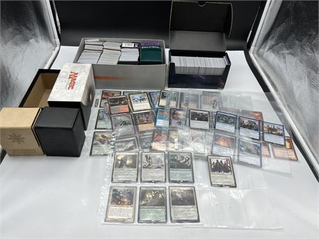 LARGE LOT OF MAGIC CARDS & CARD BOXES