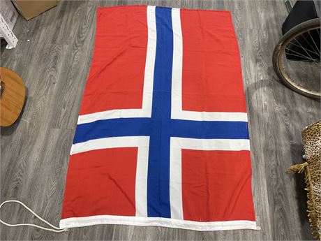 CLOTH NORWAY FLAG 36”x72”