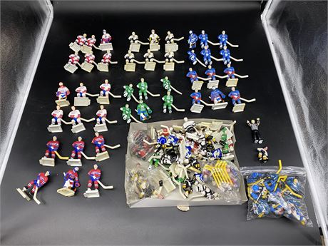 LARGE LOT OF VINTAGE TABLE TOP HOCKEY PLAYERS