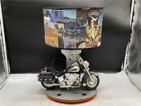 HARLEY DAVIDSON LAMP W/SOUNDS — WORKING (17.5” TALL)