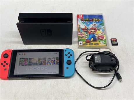 NINTENDO SWITCH W/2 GAMES, CHARGER & DOCKING STATION