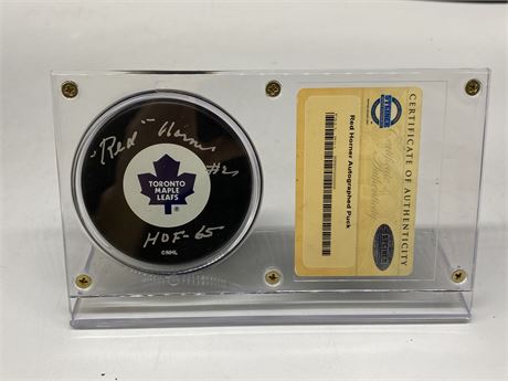 RED HORNER AUTOGRAPHED PUCK W/COA