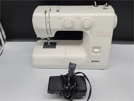 IN BOX KENMORE 2015758 SEWING MACHINE (Tested)