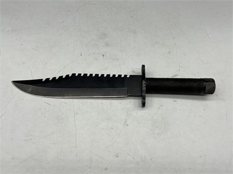 HUNTING KNIFE (13”)
