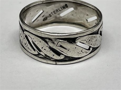 STERLING TEXTURED BAND - JJ - SIZE 7