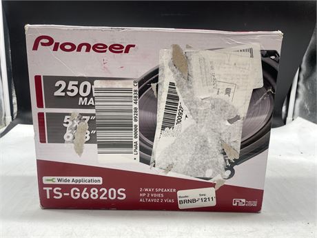 NEW IN BOX PIONEER TS-G6820S 250 WATT SPEAKERS