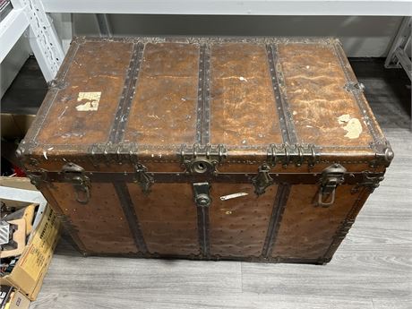 LARGE VINTAGE TRUNK (40” wide, 27” tall)