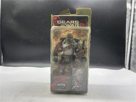 PLAYER SELECT GEARS OF WAR 2 GRENADIER FLAME THROWER IN PACKAGE -DAMAGED PACKAGE