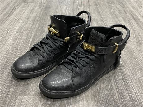 BUSCEMI BLACK SHOES MADE IN ITALY (SIZE 11)