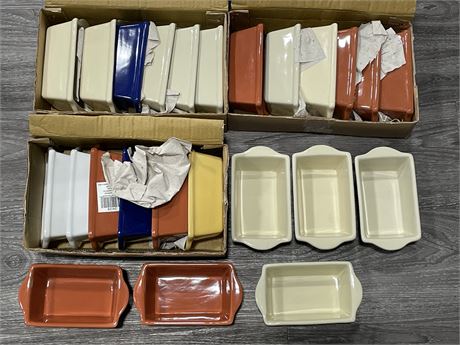 24 NEW BAKING DISHES (5”X2”)