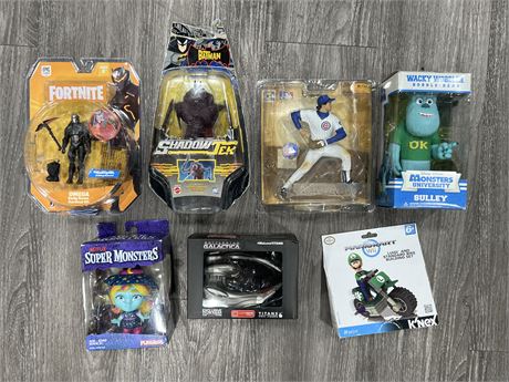 LOT OF SEALED COLLECTABLES