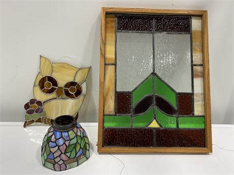 3 DECORATIVE STAINED GLASS PIECES