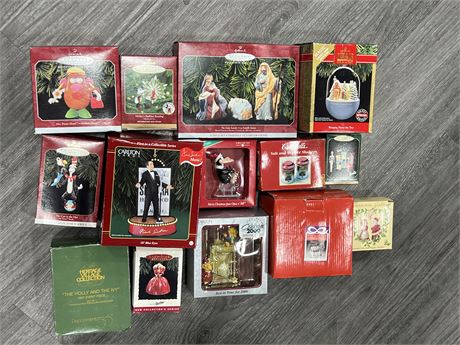 COLLECTION OF XMAS ORNAMENTS - MOSTLY HALLMARK