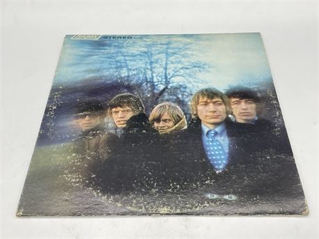 THE ROLLING STONES - BETWEEN THE BUTTONS W/ OG SLEEVE - VG+