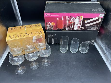 6 WINE GLASSES & 48 PIECES OF GLASS CUPS (Different sizes)