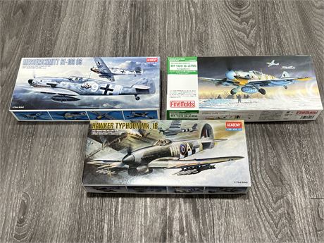 3 PLANE MODEL KITS - COMPLETE W/INSTRUCTIONS