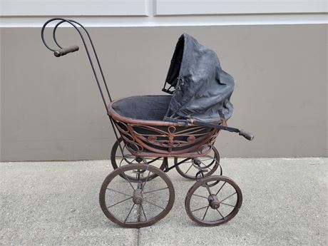 VICTORIAN STYLE DOLL STROLLER