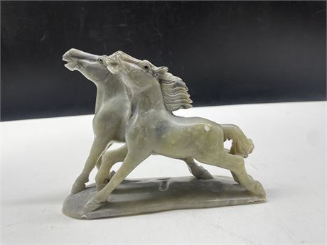 STONE CARVED HORSES STATUE 6”x5”
