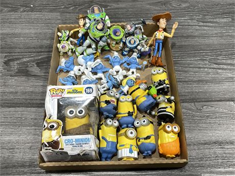 TRAY OF TOY STORY / SMURFS / MINIONS