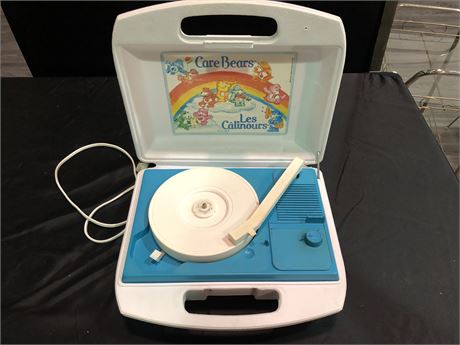 VINTAGE CARE BEAR RECORD CASSETTE PLAYER (NEEDS NEEDLE)