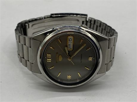 AUTOMATIC SEIKO 7S26-0480 VERY GOOD CONDITION