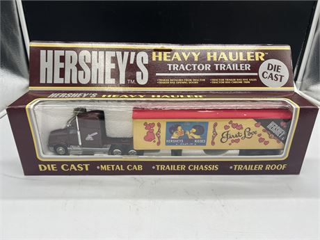 1/48 SCALE HERSHEYS HEAVY HAULER DIECAST TRUCK/TRAILER