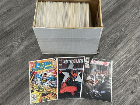 SHORT BOX OF MIXED COMICS - BAGGED & BOARDED