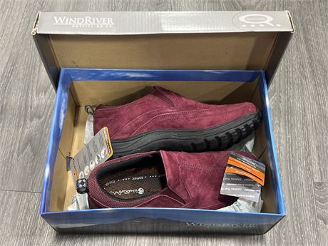 (NEW) WINDRIVER BURGUNDY SHOES SIZE 7 - RETAIL $79.99