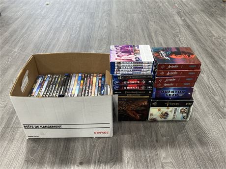 LOT OF DVDS / BLURAYS - SOME SEALED - SOME BOXES / CASES HAVE DAMAGE