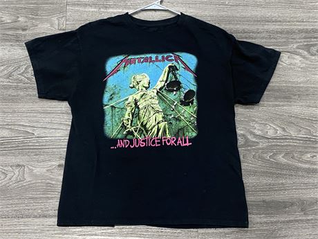 METALLICA & JUSTICE FOR ALL T-SHIRT (SIZE LARGE)