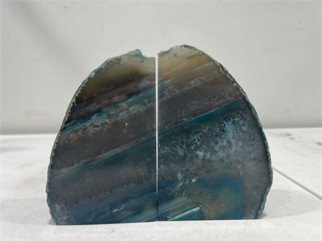 PAIR OF AGATE BOOK ENDS - 6”