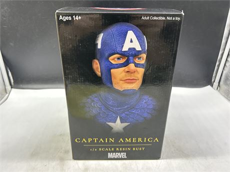 NEW IN BOX LIMITED EDITION CAPTAIN AMERICA 1:2 SCALE RESIN BUST