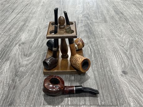 5 VINTAGE TOBACCO PIPES W/ STAND
