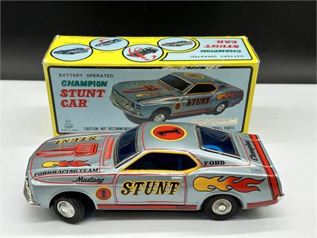 RARE BATTERY OPERATED TIN LITHO MUSTANG STUNT CAR MADE IN JAPAN / MINT IN BOX