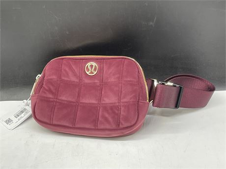 (NEW) LULULEMON EVERYDAY BELT BAG *QUILTED VELOUR WITH TAGS