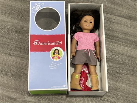 MY AMERICAN GIRL DOLL IN BOX (17”) EXCELLENT CONDITION