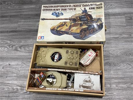 1/16 SCALE GERMAN HEAVY TANK TYPE VI IN BOX - PARTIALLY BUILT