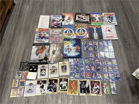 LOT OF HOCKEY CFL & MOLSON INDY - CARDS, SIGNED GOLF BALL, ETC