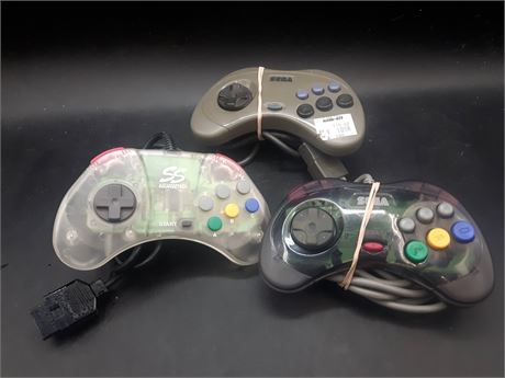 COLLECTION OF JAPANESE SEGA SATURN CONTROLLERS - VERY GOOD CONDITION