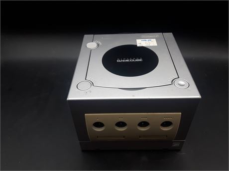 JAPANESE GAMECUBE CONSOLE - WORKING - NO CABLES OR CONTROLLER