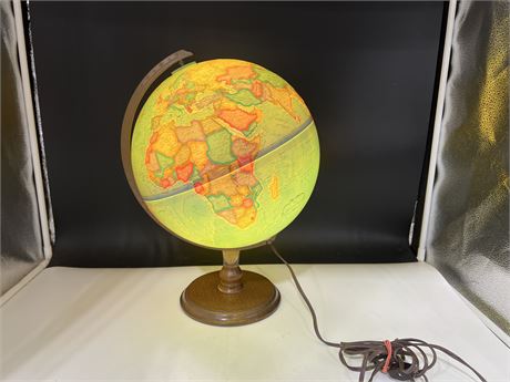 VINTAGE 1997 LIGHT UP SCAN GLOBE MADE IN DENMARK W/ RAISED MOUNTAINS - WORKING