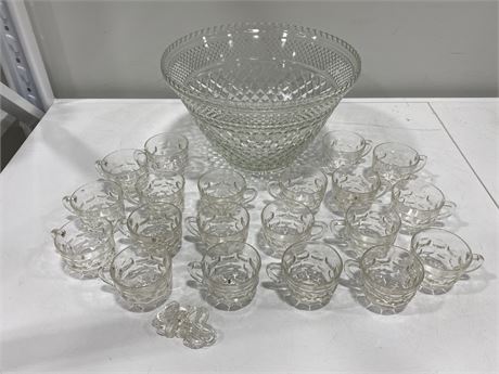 VINTAGE CRYSTAL PUNCH BOWL W/20 GLASSES