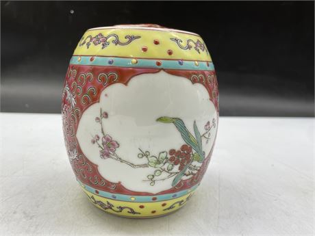 HAND PAINTED VINTAGE CHINESE GINGER JAR 5" TALL 3" DIAM