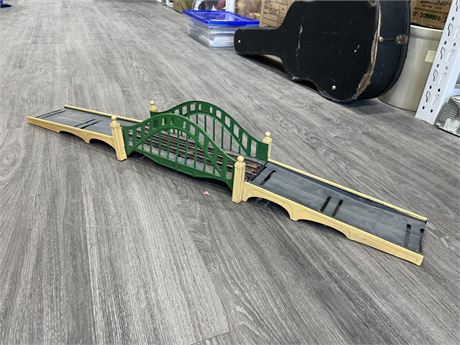 RARE EARLY 0 GAUGE MODEL TRAIN BRIDGE - 43” LONG X 6.5” ACROSS
