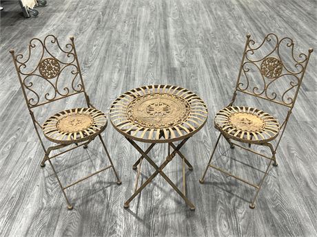 SMALL SIZE CAST IRON PATIO TABLE & CHAIRS (Table is 17” tall)