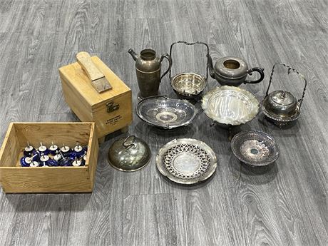 LOT OF VINTAGE ITEMS - SHOE CLEANING BOX, PORCELAIN DOOR KNOBS & PLATED SILVER