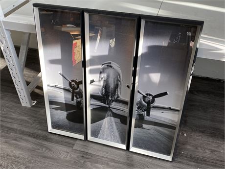 3 PIECE FRAMED PLANE PICTURE (3ftx3ft)