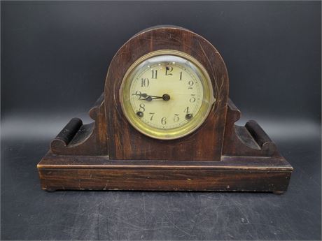 LATE 1800'S MANTLE MADE BY SESSION CLOCK COMPANY USA